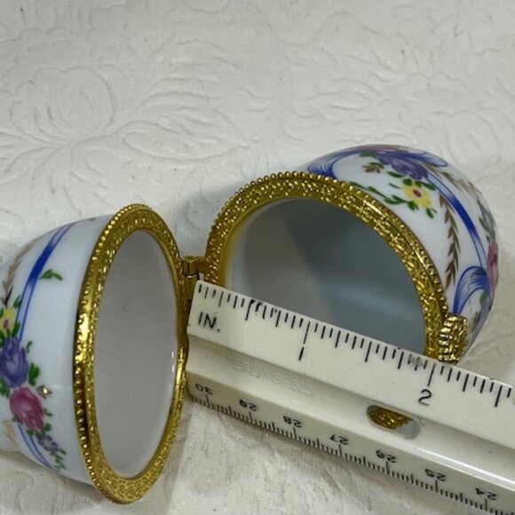 VTG Hand Painted Faberge Style Floral Porcelain Egg Shaped Hinged Jewelry Box - Picture 15 of 16